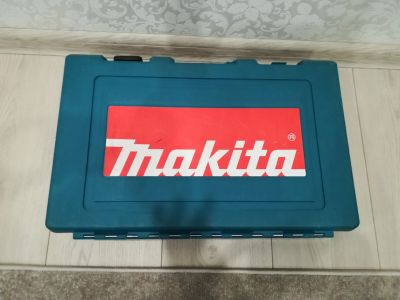 Лот: 18576572. Фото: 1. Перфоратор Makita HR 2450. Электроинструмент
