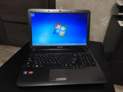 Лот: 15226032. Фото: 1. Ноутбук Samsung R525. Ноутбуки