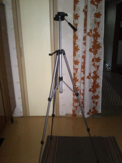 Лот: 4252689. Фото: 1. Штатив Doerr Friend III с чехлом. Штативы, держатели