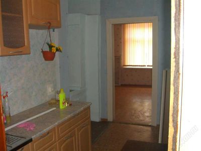 Лот: 979150. Фото: 1. Продам 1-комн. в деревянном доме... Квартиры, студии