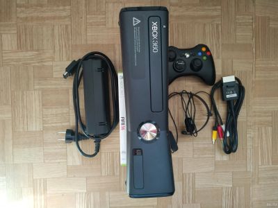 Лот: 15866722. Фото: 1. Xbox 360 Slim 250gb freeboot. Игровые приставки, консоли