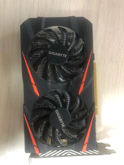 Лот: 15258957. Фото: 1. Gigabyte Radeon RX560 Gaming OC... Видеокарты