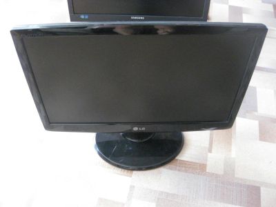 Лот: 5138525. Фото: 1. Монитор 19" без блока питания... ЖК-мониторы