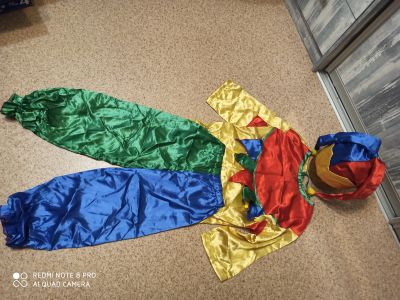 Лот: 18399706. Фото: 1. Новогодний костюм скоморох. Карнавальные маски, шляпы, аксессуары
