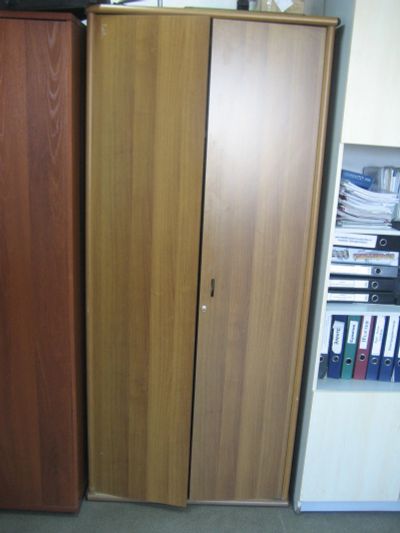 Лот: 17534042. Фото: 1. Шкаф гардеробный б/у. Шкафы, шкафы-купе
