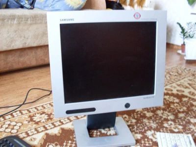 Лот: 1772163. Фото: 1. Продаю монитор Samsung 17дюймов... ЖК-мониторы