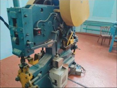 Лот: 25523494. Фото: 1. Станок пресс ножницы СМЖ 652. Промышленное