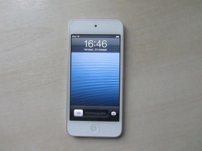 Лот: 9594446. Фото: 1. Ipod touch 5 32 gb. Плееры