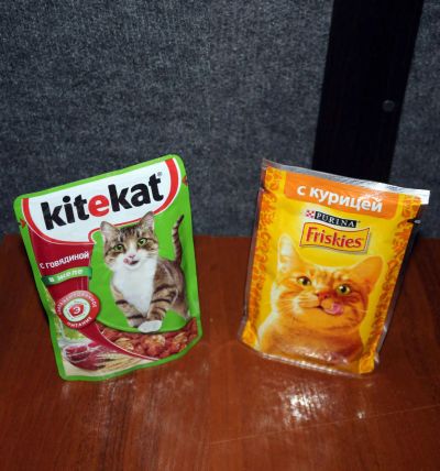 Лот: 10496140. Фото: 1. Kitekat и Friskies. Корма