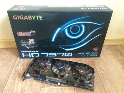 Лот: 6715330. Фото: 1. Gigabyte hd7970. Видеокарты