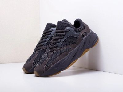 Лот: 16825503. Фото: 1. Кроссовки Adidas Yeezy Boost 700... Кеды, кроссовки, слипоны