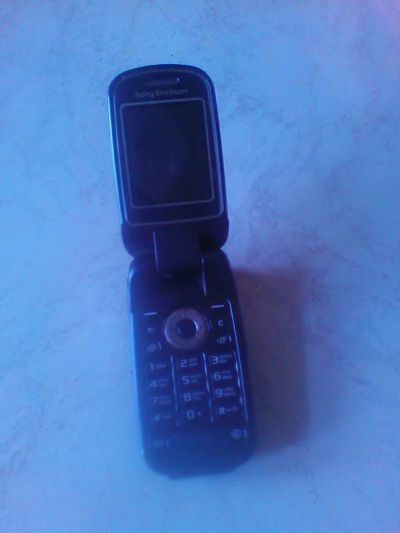 Лот: 8095216. Фото: 1. Телефон Sony Ericsson Z710i. Кнопочные мобильные телефоны