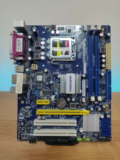 Лот: 22191656. Фото: 1. Мат. плата Foxconn G41MXE /mATX... Материнские платы