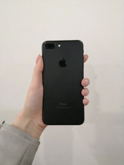 Лот: 15137993. Фото: 1. Оригинальный iPhone 7+ 32 gb. Смартфоны