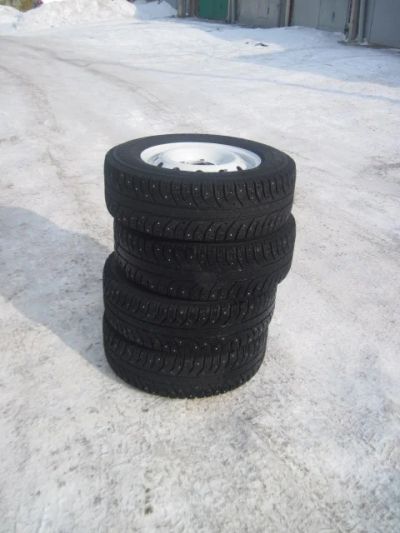 Лот: 3795117. Фото: 1. Bridgestone Ice Cruiser 7000 R15... Шины на дисках