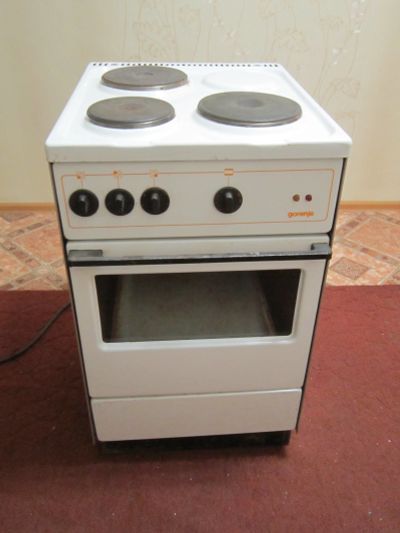 Лот: 11629325. Фото: 1. Электропечь Gorenje 3х комфорочная. Плиты, духовые шкафы, варочные поверхности