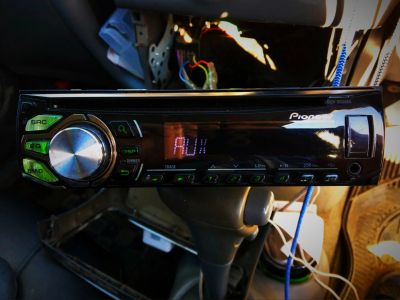 Лот: 18195725. Фото: 1. Магнитола Pioneer USB, AUX. Автомагнитолы