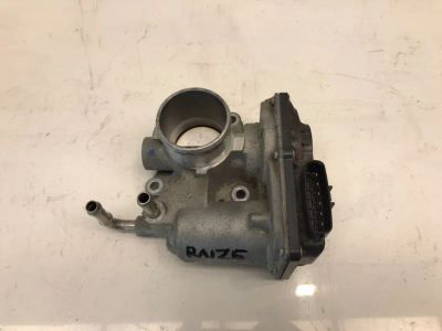Лот: 21704043. Фото: 1. заслонка дроссельная Toyota Raize... Двигатель и элементы двигателя