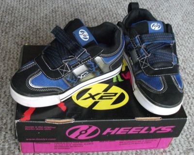 Лот: 4115418. Фото: 1. Кроссовки роликовые Heelys (размер... Роликовые коньки, скейтборды, самокаты