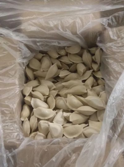 Лот: 21053041. Фото: 1. вареники с мясом. как пельмени. Полуфабрикаты