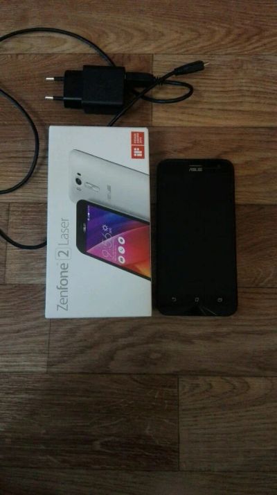 Лот: 10074670. Фото: 1. Телефон Asus Zenfone 2 Laser. Кнопочные мобильные телефоны