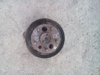Лот: 14237907. Фото: 1. Ступица задняя правая Toyota Camry... Ходовая, подвеска, рулевое управление
