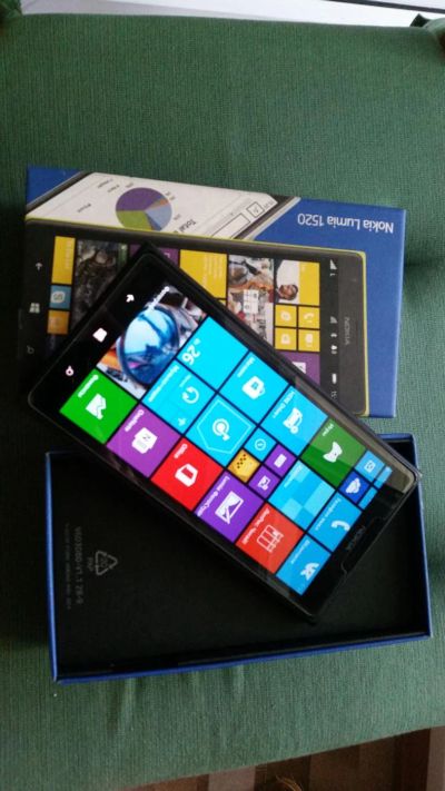 Лот: 7408208. Фото: 1. Nokia lumia 1520 не видит сим. Смартфоны