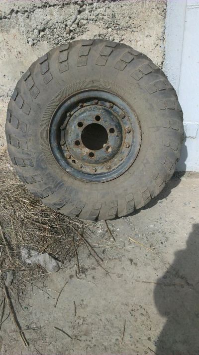 Лот: 9452353. Фото: 1. Колесо ГАЗ 66. Шины