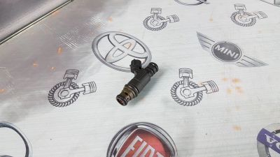 Лот: 23589377. Фото: 1. Форсунка Volkswagen Sharan AYL... Двигатель и элементы двигателя