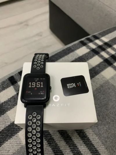 Лот: 15643122. Фото: 1. Amazfit bip. Смарт-часы, фитнес-браслеты, аксессуары