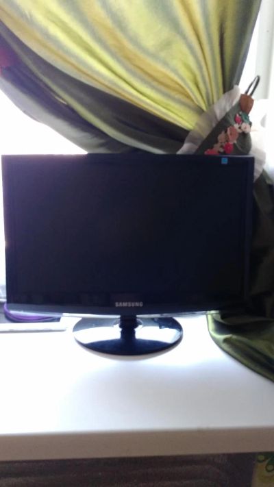 Лот: 7394117. Фото: 1. Samsung SyncMaster 933sn. ЖК-мониторы