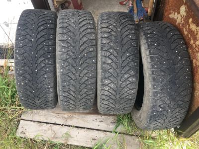 Лот: 14701878. Фото: 1. Шины 215/65/r16 Nokian Hakkapeliitta... Шины