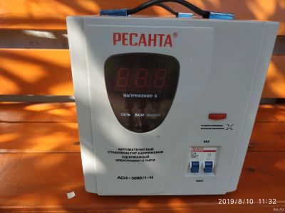 Лот: 14350553. Фото: 1. Стабилизатор напряжения Ресанта... Стабилизаторы напряжения, ЛАТР