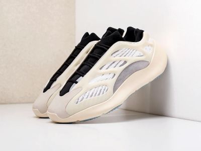 Лот: 15789714. Фото: 1. Кроссовки Adidas Yeezy Boost 700... Кеды, кроссовки, слипоны