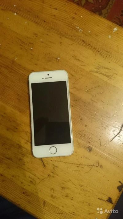 Лот: 6483755. Фото: 1. iphone 5s gold 16gb. Смартфоны