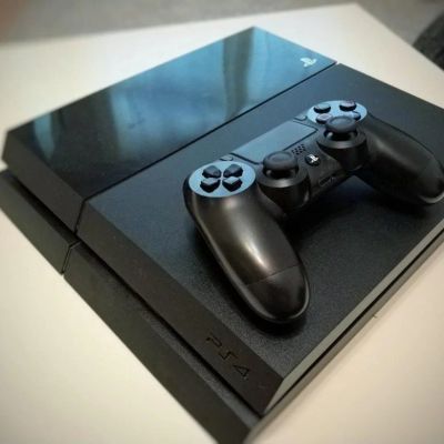 Лот: 19316762. Фото: 1. Ps4 на 1tb прошитая. Игровые приставки, консоли