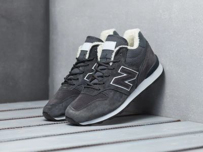 Лот: 10849640. Фото: 1. Зимние кроссовки New Balance 696... Кеды, кроссовки, слипоны