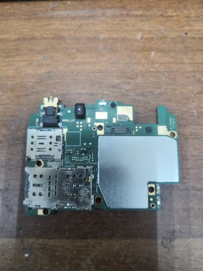 Лот: 20837300. Фото: 1. Основная плата Xiaomi Redmi 5A... Микросхемы и платы