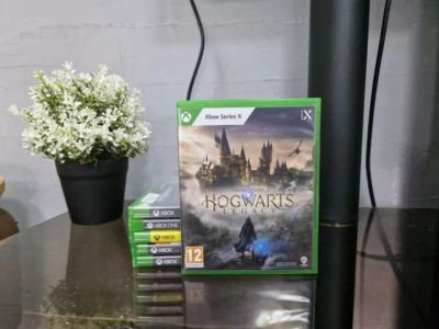 Лот: 25778095. Фото: 1. Игра Hogwarts Legacy на Xbox Series... Игровые приставки, консоли