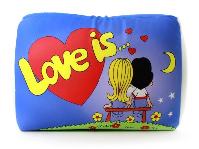 Лот: 5022680. Фото: 1. Подушка Love is Клубника-Банан. Одеяла, подушки