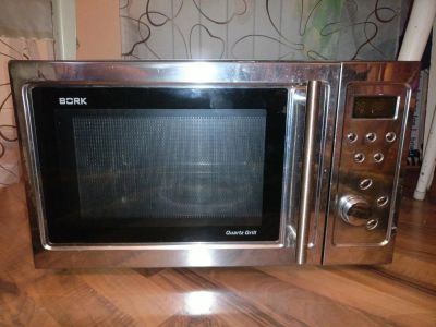 Лот: 10450139. Фото: 1. Микроволновая печь BORK. Микроволновки, мини-печи