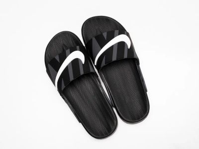 Лот: 24977127. Фото: 1. Сланцы Nike. Шлепанцы, сланцы