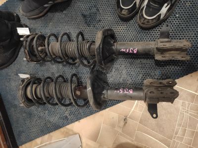 Лот: 21424838. Фото: 1. Задние стойки Mazda Familia BJ5W. Ходовая, подвеска, рулевое управление