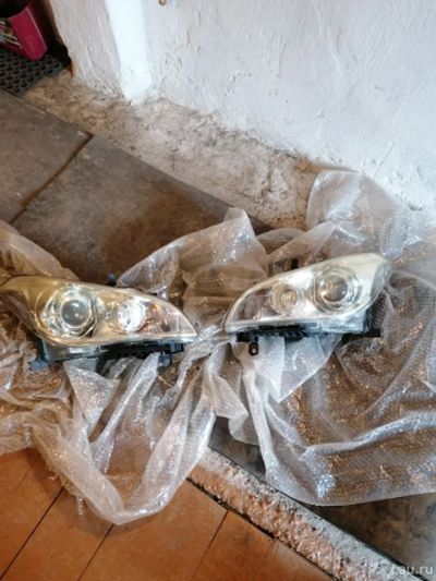 Лот: 18003437. Фото: 1. Фары передние Nissan Fuga оригинал. Оптика и освещение
