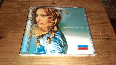 Лот: 24340393. Фото: 1. Madonna ''Ray Of Light'' (1998... Аудиозаписи