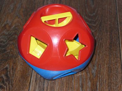 Лот: 5717797. Фото: 1. Сортер Таппер мяч от tupperware. Развивающие