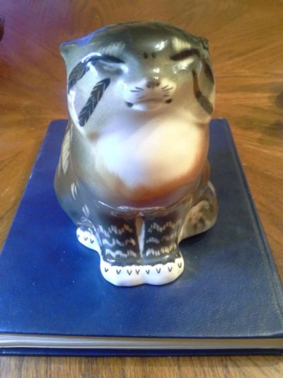 Лот: 7650569. Фото: 1. Статуэтка Камышовый кот Лфз фарфор. Фарфор, керамика