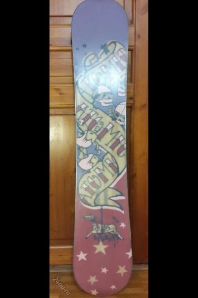Лот: 10677409. Фото: 1. Snowboard Atomic 152 cm. Сноуборды
