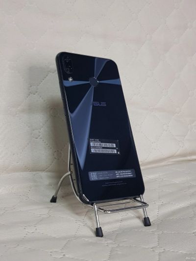 Лот: 18281227. Фото: 1. Смартфон ASUS Zenfone 5 64gb. Смартфоны