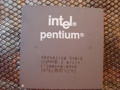 Лот: 10463402. Фото: 1. Процессор Intel Pentium 150 CPU-SY015-A80502150. Другое (радиодетали  (электронные компоненты))
